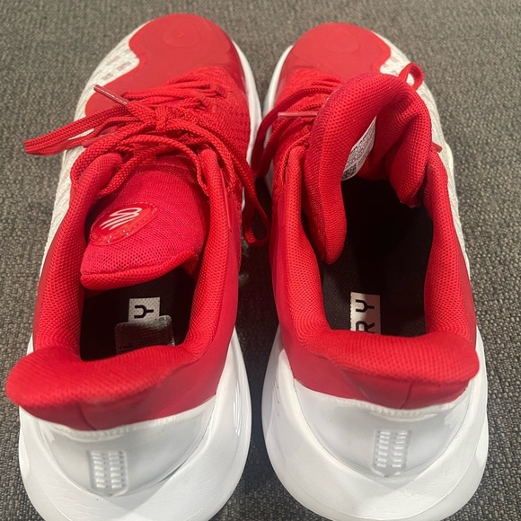 Under Armour Curry 11 Sneakers - Picture 3 of 5